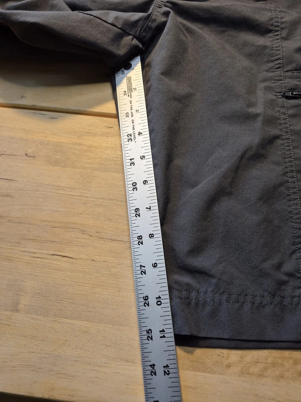 Nike Men's Charcoal Gray Cargo Hybrid Shorts